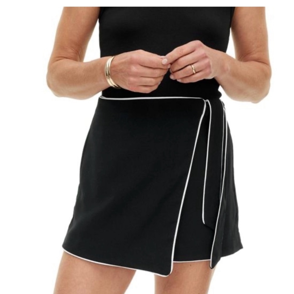 NWT DVF for Target skort M
